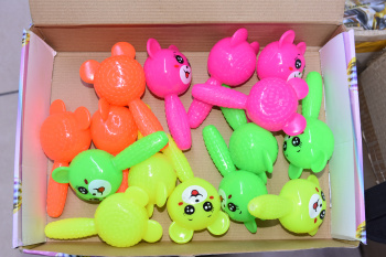 Мяч Антистресс арт. 2218-22 Медведь цвета микс свет (12 шт.) шоубокс=